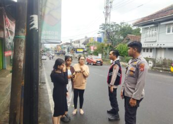 Guna Ciptakan Keamanan dan Kondusif, Polsek Citamiang Patroli Dialogis dan Sambangi Warga