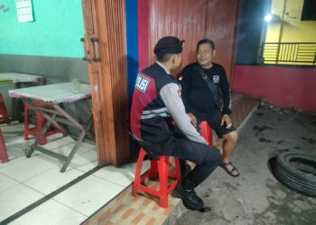 Unit Patroli Sambang Laksanakan Himbauan dengan Humanis dan Pesan-Pesan Kamtibmas
