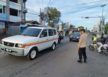 Jam Sibuk, Unit Samapta Polsek Sukaraja Laksanakan Gatur Lalin