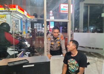 Anggota Polsek Cisaat Siaga 24 Jam: Memastikan Kondusifitas Wilayah Hukum Terjaga