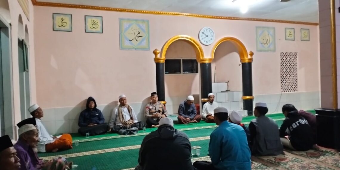 Acara Halal Bihalal dengan Warga Desa Binaan