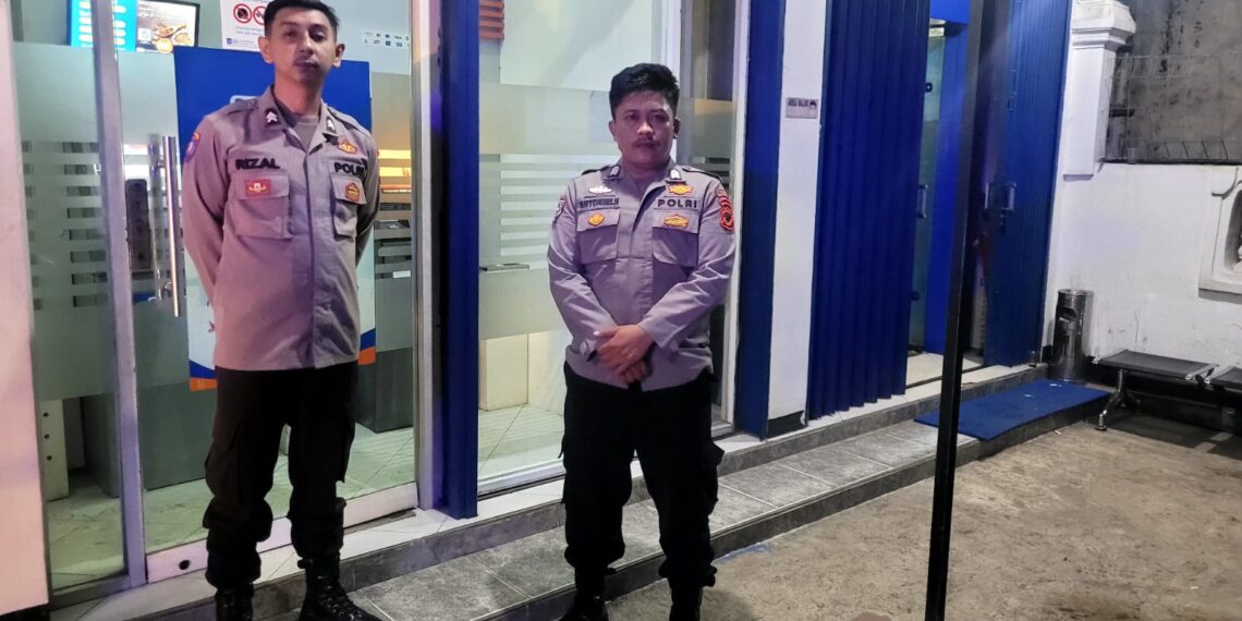 Ciptakan Situasi Kamtibmas yang Aman Polsek Sukalarang Laksanakan Cek ATM