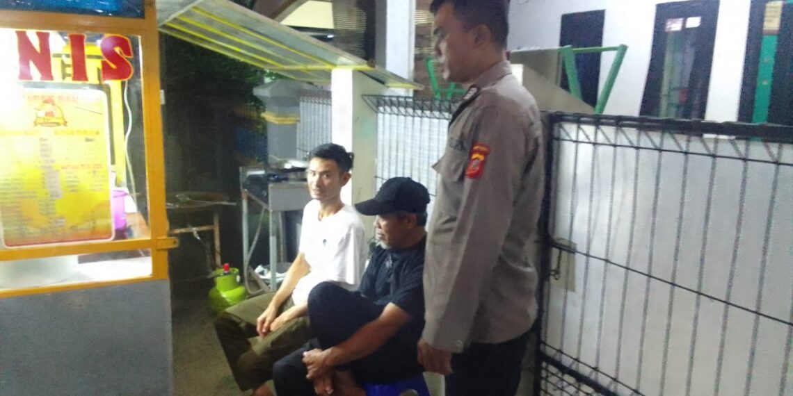 Unit Samapta Polsek Cibeureum Laksanakan Patroli Dialogis Ciptakan Sitkamtibmas Yang Aman dan Kondusif