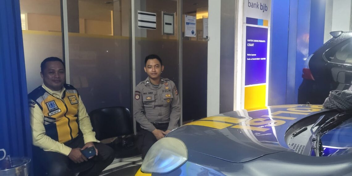 Berikan Rasa Aman pada Masyarakat, Polsek Cisaat Laksanakan KRYD