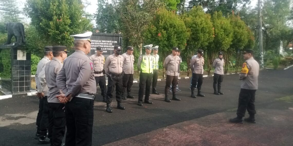 Polsek Warudoyong Gelar Apel Pagi Sebagai Bentuk Kedisiplinan