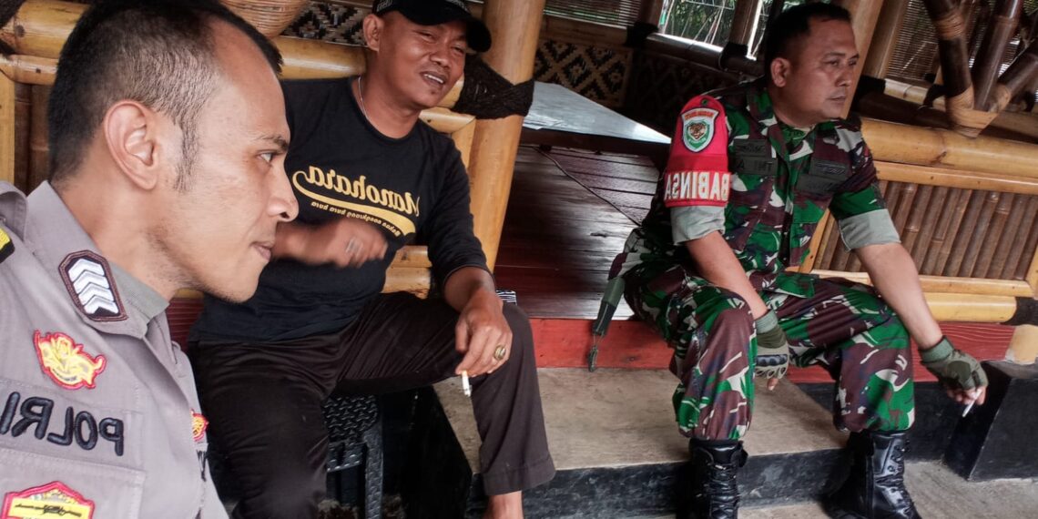 Anggota Polsek Lembursitu Laksanakan Giat Silaturahmi Terhadap Tokoh Pemuda