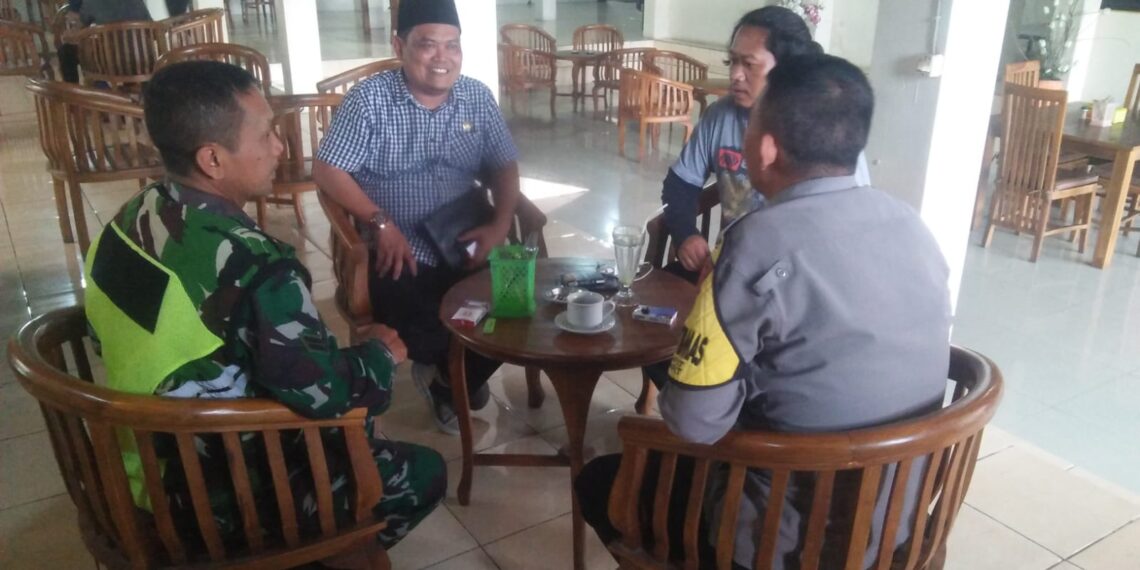 Sinergitas  TNI POLRI  Sambangi  Warga binaan sampaikan Pesan Kamtibmas