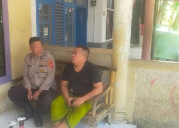 Dekati Warga Babinkamtibmas Sambangi Warga dan Berikan Imbauan Kamtibmas