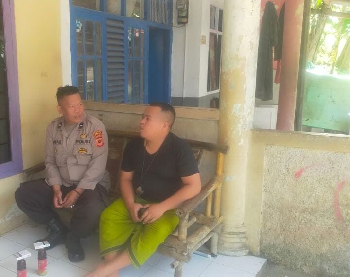 Dekati Warga Babinkamtibmas Sambangi Warga dan Berikan Imbauan Kamtibmas