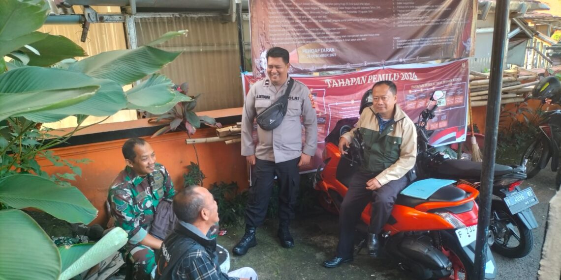 Sambangi Warga Polisi di Kota Sukabumi Sampaikan Imbauan Kamtibmas