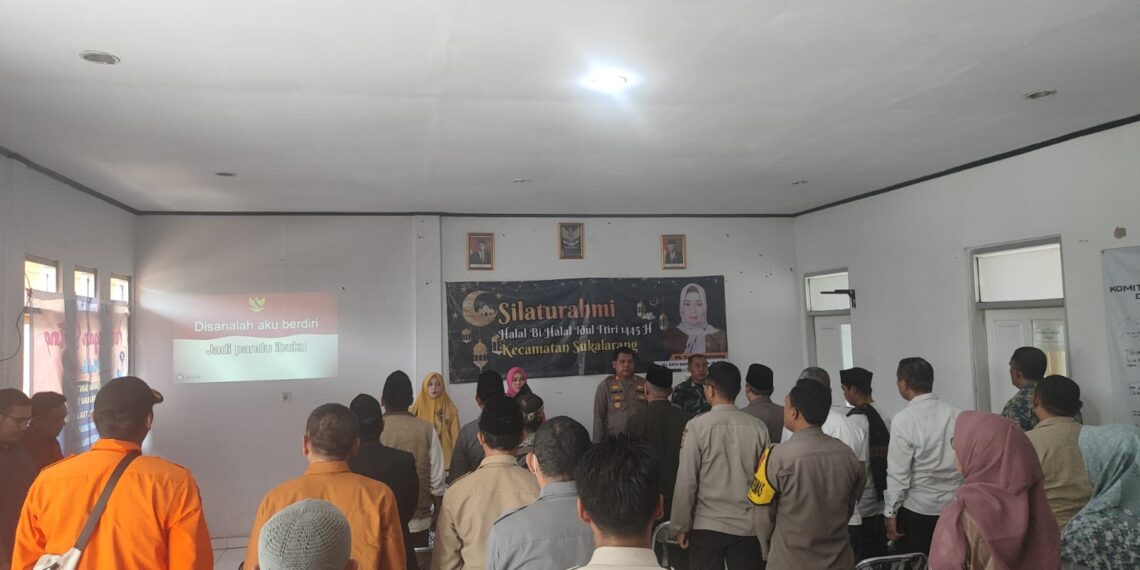 Senergitas TNI-POLRI Kapolsek Sukalarang Hadiri Halal Bihalal Tingkat Kecamatan Sukalarang