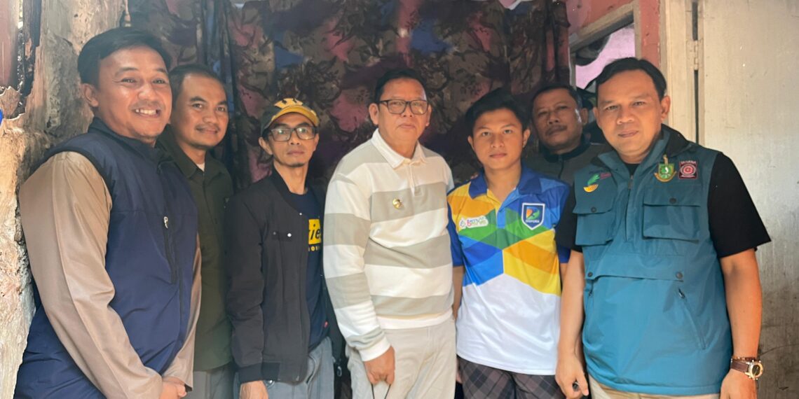 Belasan Tahun Bersihkan Toilet Mesjid, Pemuda di Sukabumi Diapresiasi Pemkot