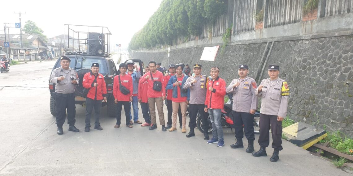Personel Polsek Gunungguruh amankan peringatan Hari Buruh