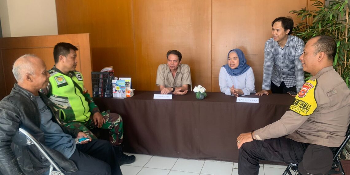 Sinegritas TNI-Polri Efektifkan Dialogis bersama warga Lio Asem jaga Harkamtibmas