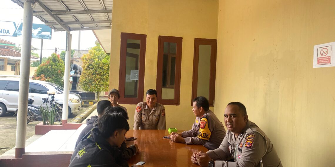 Kapolsek Gunungguruh Ajak Warga Ngariung Bareng Di Mako Polsek Gunungguruh