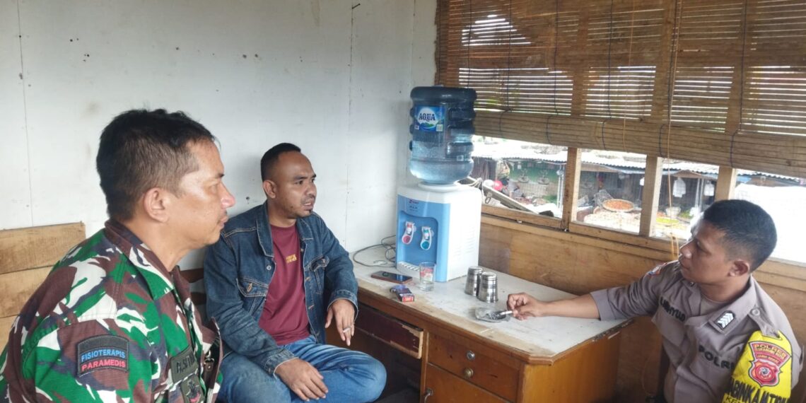 Sinirgitas TNI-POLRI Bhabinkamtibmas bersama  Babinsa Kelurahan Tipar Sambang Tokoh Masyarakat