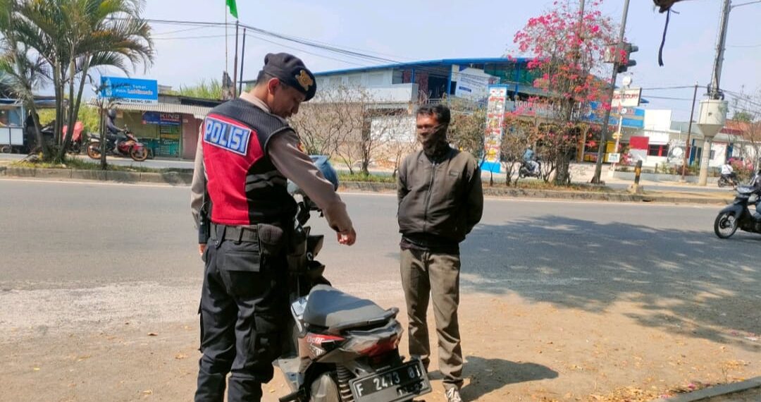Jaga Keamanan, Patroli QR 5305 A  Polsek Baros sasar titik aktivitas masyarakat