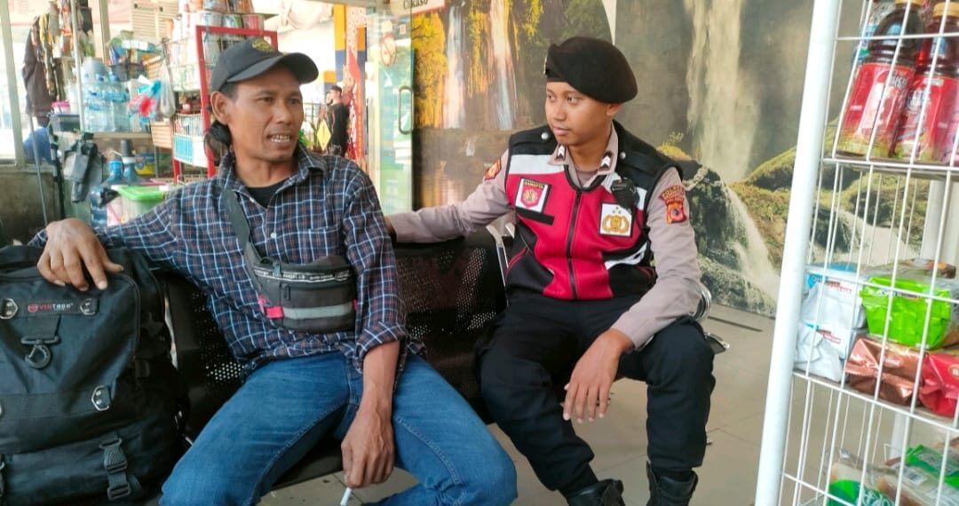 Patroli QR 5305 A Polsek Baros sasar titik aktivitas masyarakat