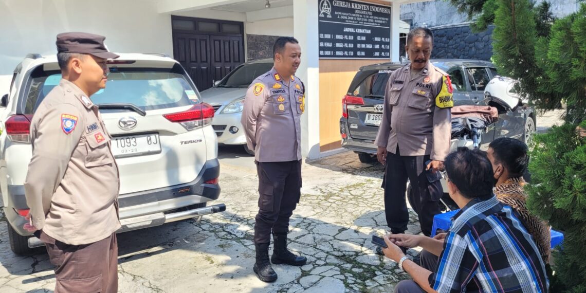 Minggu Kasih, Polsek Cisaat Berikan Pengamanan Ibadah Kebaktian Minggu Gereja GKI