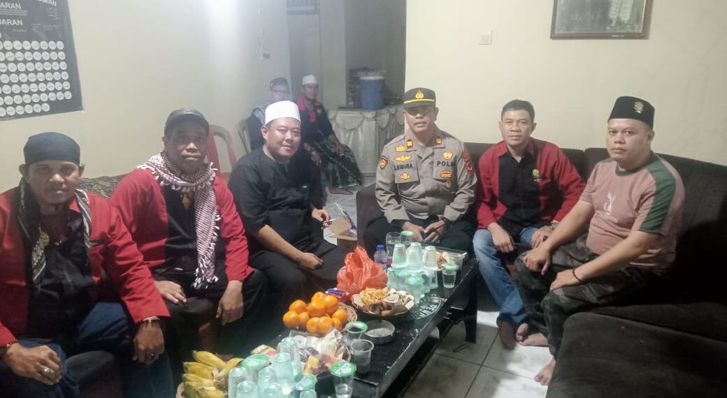 Kapolsek Sukaraja Melaksanakan Pengamanan Haul dan Halal Bi halal Dengan Tokoh Masyarakat