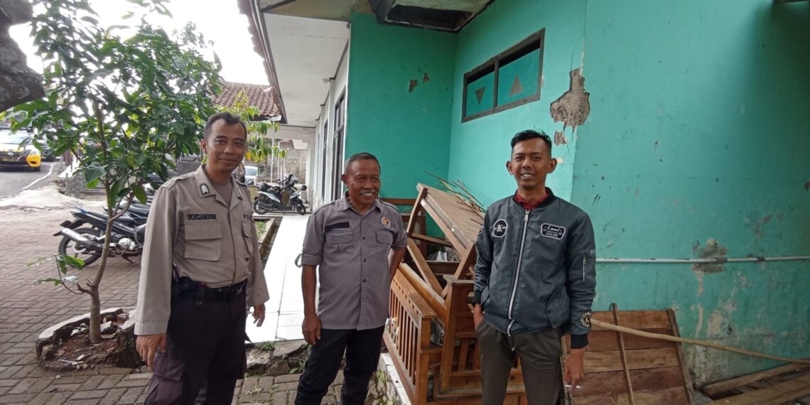 Ciptakan Rasa Aman, Anggota Samapta Polsek Warudoyong Laksanakan Patroli dialogis di Siang Hari