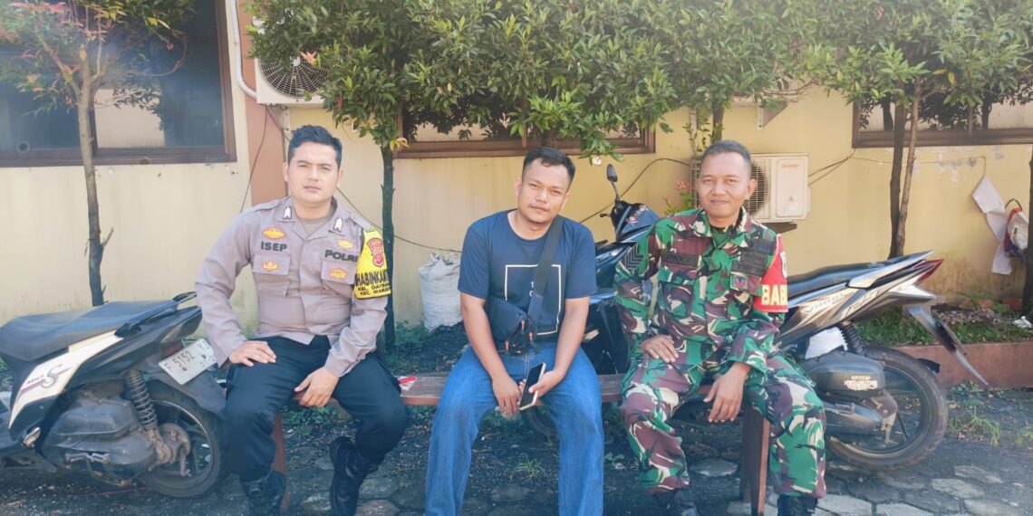 Dekati warga Babinkamtibmas bersinergi dengan Babinsa Sambangi Warga dan Berikan Imbauan Kamtibmas