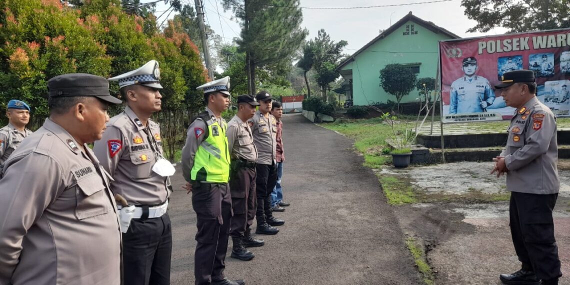 Polsek Warudoyong Gelar Apel Pagi Sebagai Bentuk Kedisiplinan