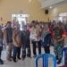 Bhabinkamtibmas Polwan Monitoring Pembagian Bansos Beras