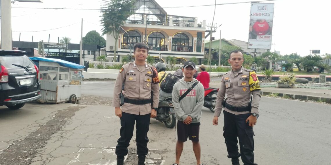 Antisipasi Kejahatan Potroli Polsek lembursitu Sambangi beberapa mesin ATM yang berada di Wilayah Polsek Lembursitu