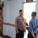 Bhabinkamtibmas Bantu Tangani ODGJ yang Mengamuk Serta Meresahkan Warga Masyarakat