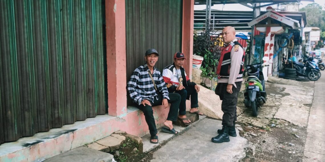Unit Samapta Polsek Cibeureum Laksanakan Patroli Dialogis Ciptakan Sitkamtibmas Yang Aman dan Kondusif