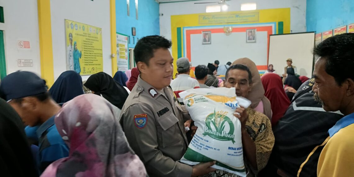 Bhabinkamtibmas Desa Pasirhalang Polsek Sukaraja Polres Sukabumi Kota melaksanakan kegiatan Monitoring