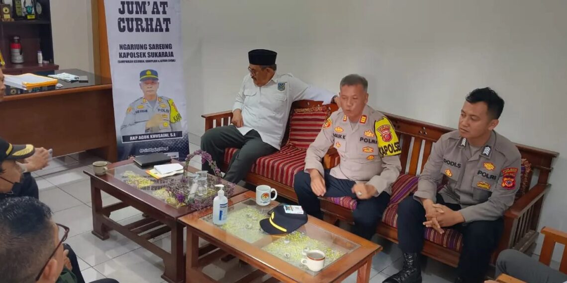 Ngariung Sareng Kapolsek Sampaikan Keluhannya Masyarakat Kepada Kepolisian