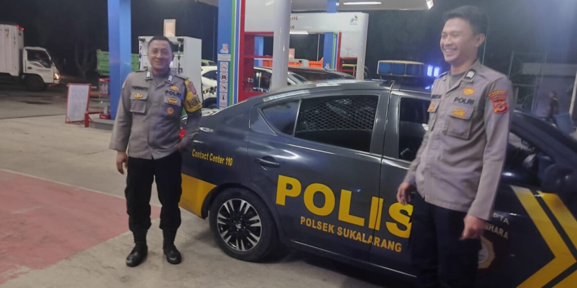 Anggota Patroli Polsek Sukalarang Laksanakan Patroli  Malam Kontrol SPBU