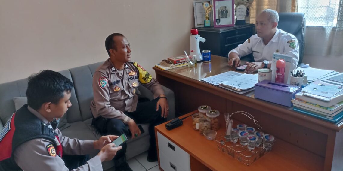 Tingkatkan Kamtibmas: Bhabinkamtibmas Sudajayahilir Efektifkan Dialogis bersama Lurah Sudajayahilir
