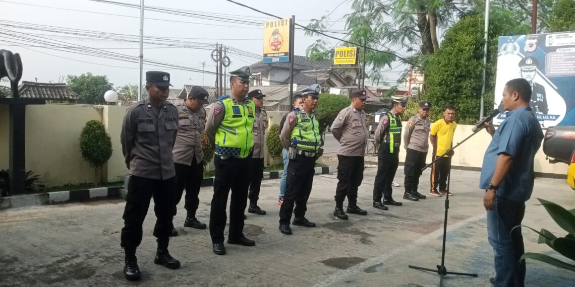 Pimpin Apel Pagi, Kapolsek Sukalarang Berikan Arahan Tentang Pentingnya Kedisiplinan