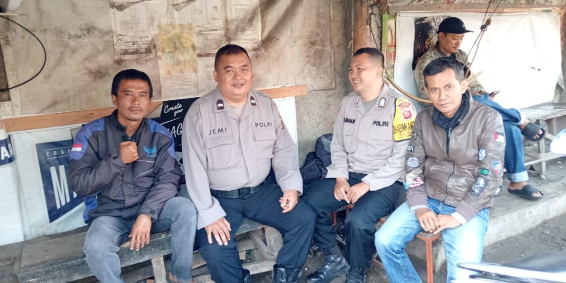 Sambangi Warga Polisi di Kota Sukabumi Sampaikan Imbauan Kamtibmas