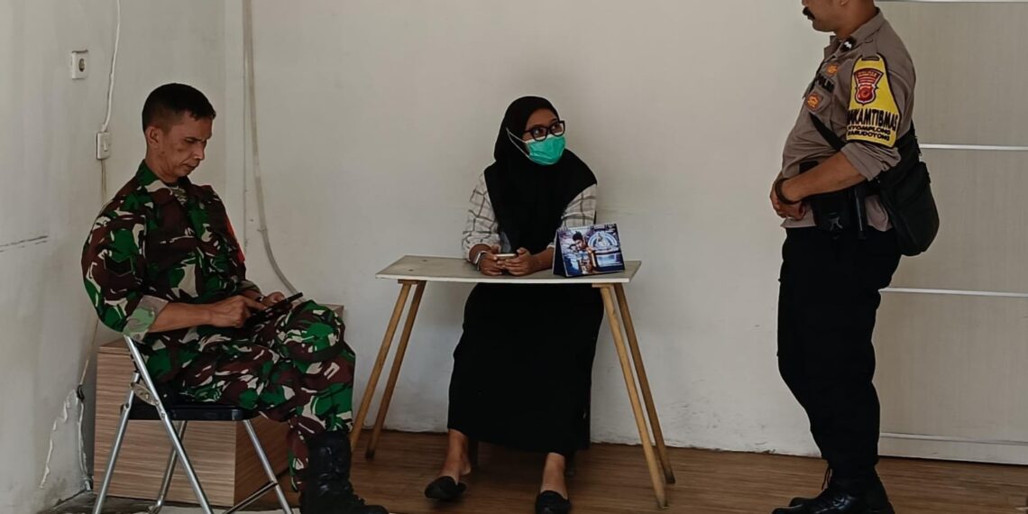 Datangi Warga Langsung, Babinkamtibmas Berikan Himbauan Gukamtibmas