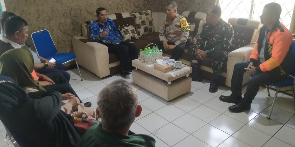 Kapolsek Sukaraja Kunjungi Camat Sukaraja Lakukan Sambang dan Perkenalan Diri