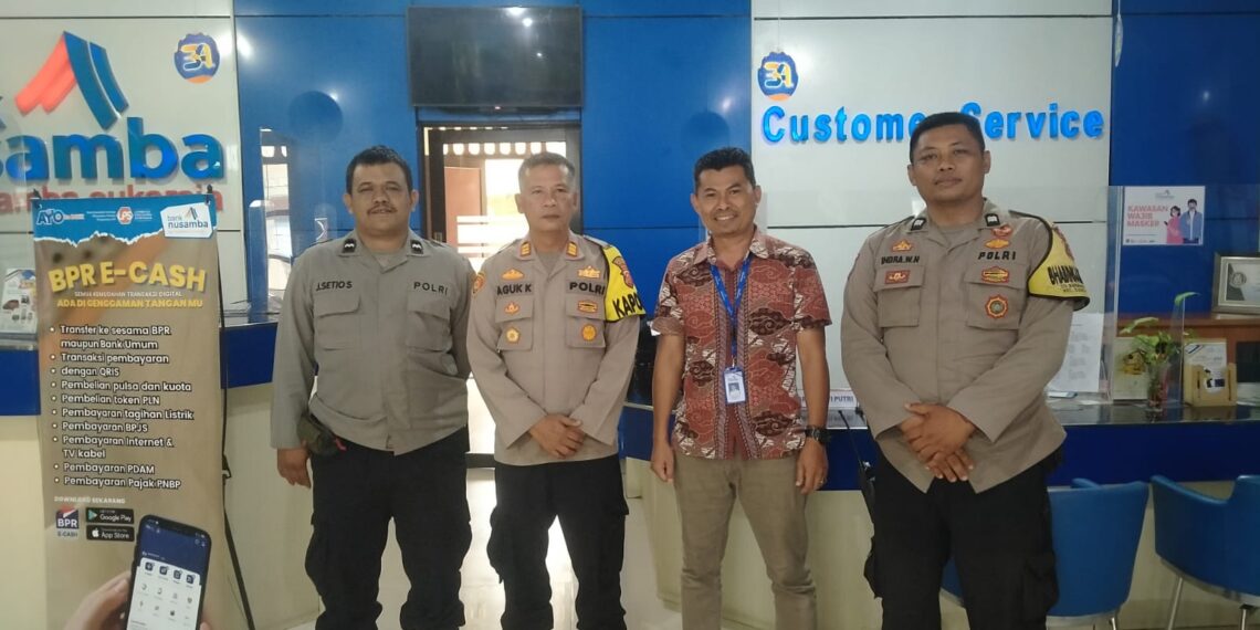 Kapolsek Sukaraja Akp Aguk Khusaini, S.E, melaksanakan kegiatan sambang dan silaturahmi