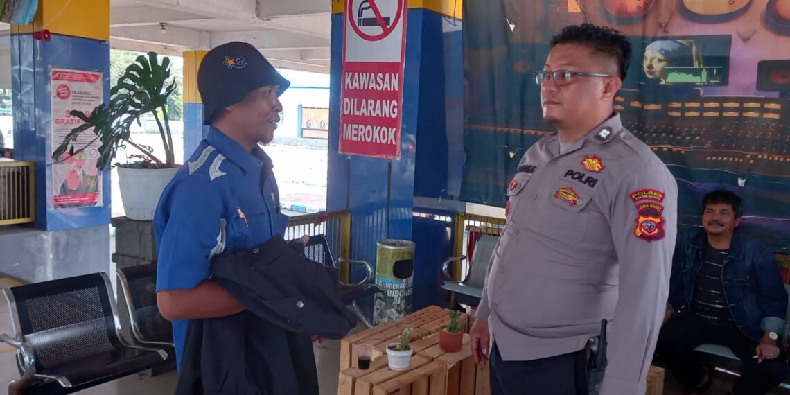 Utamakan Kenyamanan, Patroli polsek baros ajak Pengurus P.O Bus tingkatkan Keamanan dalam perjalanan