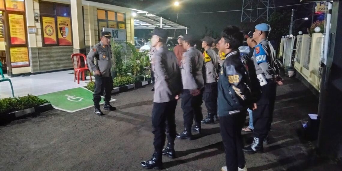 Kapolsek Citamiang Gelar Apel Kegiatan Rutin Yang Ditingkatkan (KRYD). Antisipasi Gangguan Kamtibmas,