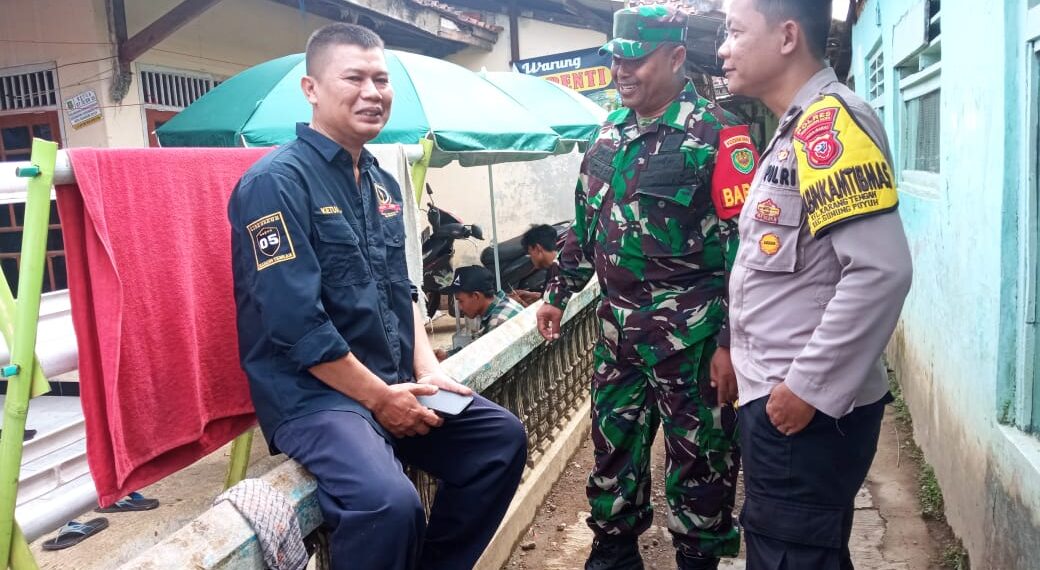 Patroli Sinergitas TNI-POLRI Dalam Menjaga Kamtibmas