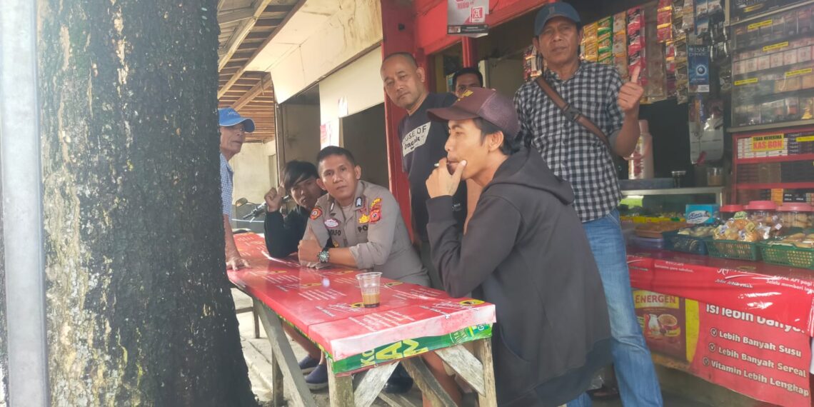 Patroli Bangun Kemitraan, Ajak Sopir Bogoran Cegah Gangguan Kamtibmas