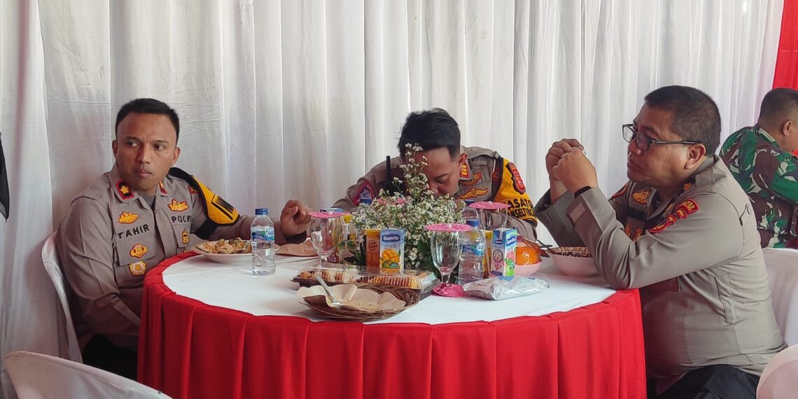 Kunjungan Kerja Kapolres Sukabumi Kota dan Ketua Bhayangkari Cabang Sukabumi Kota ke Polsek Sukalarang