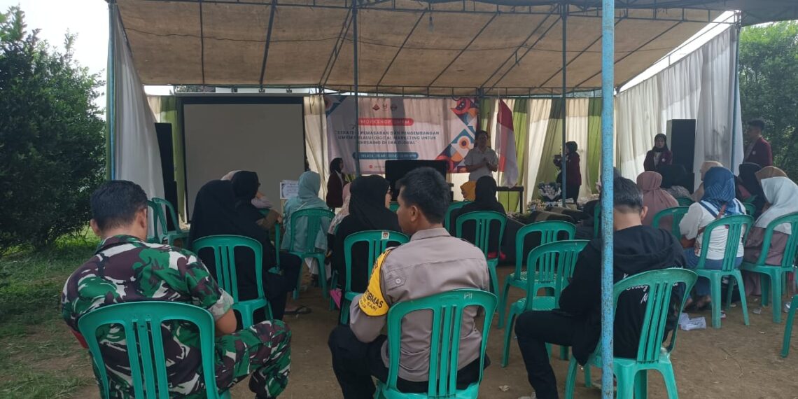 Sinergitas TNI -Polri, Bhabinkamtibmas dan Babinsa Desa Langensari Hadiri Giat Workshop UMKM