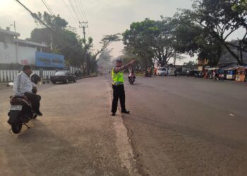 Efektifkan Pelayanan Masyarakat, Polsek Baros Sukabumi Konsisten Gelar Personel Pagi