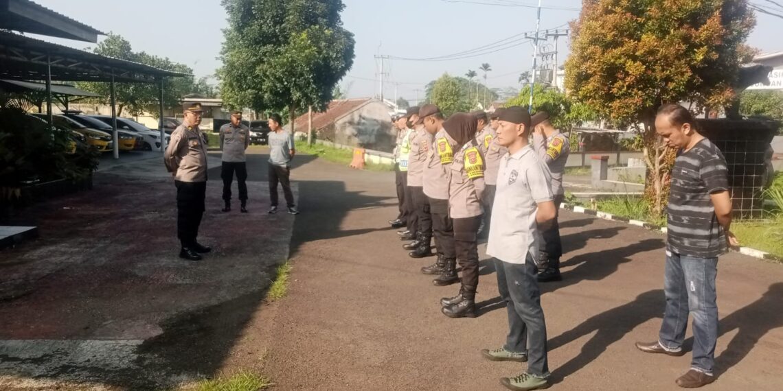 Polsek Warudoyong Gelar Apel Pagi Sebagai Bentuk Kedisiplinan