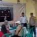 Jaga kondusif Bansos CPP Kota Sukabumi, Bhabinkamtibmas Jayamekar Monitoring Penyaluran di Aula Kelurahan Jayamekar