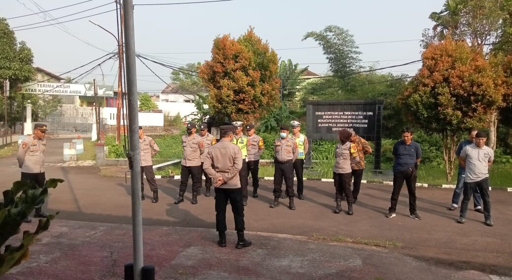 Polsek Warudoyong Gelar Apel Pagi Sebagai Bentuk Kedisiplinan